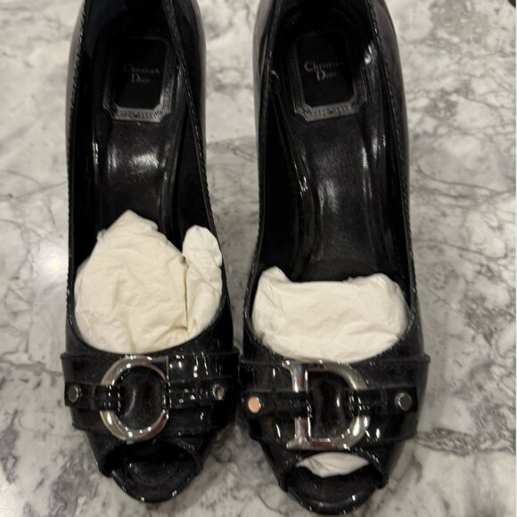 Dior peep-toe black patent shoes in size 7.5 - Picture 1 of 3